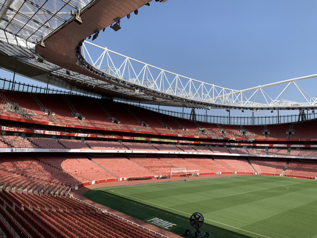 Interior del estadio Emirates Stadium, Arsenal Football Club